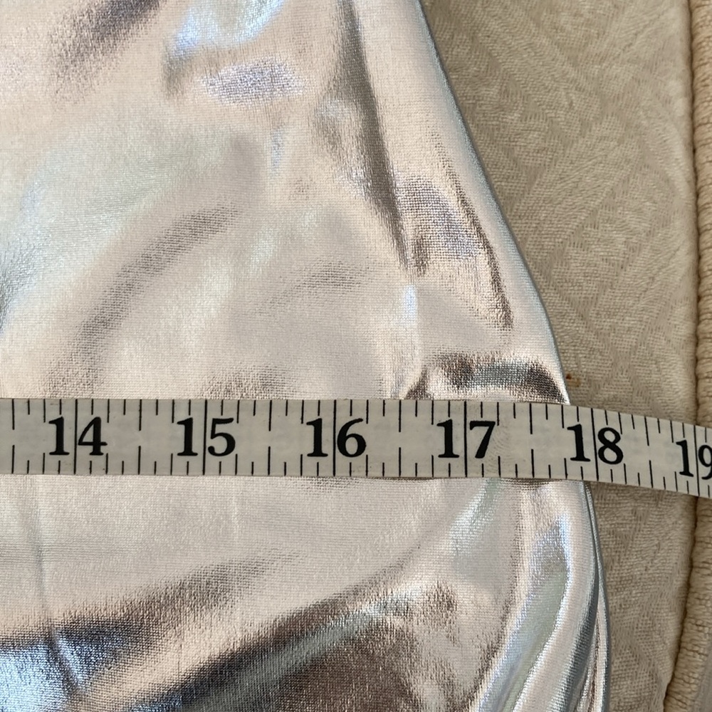 Silver Suit - Picture 7 of 10